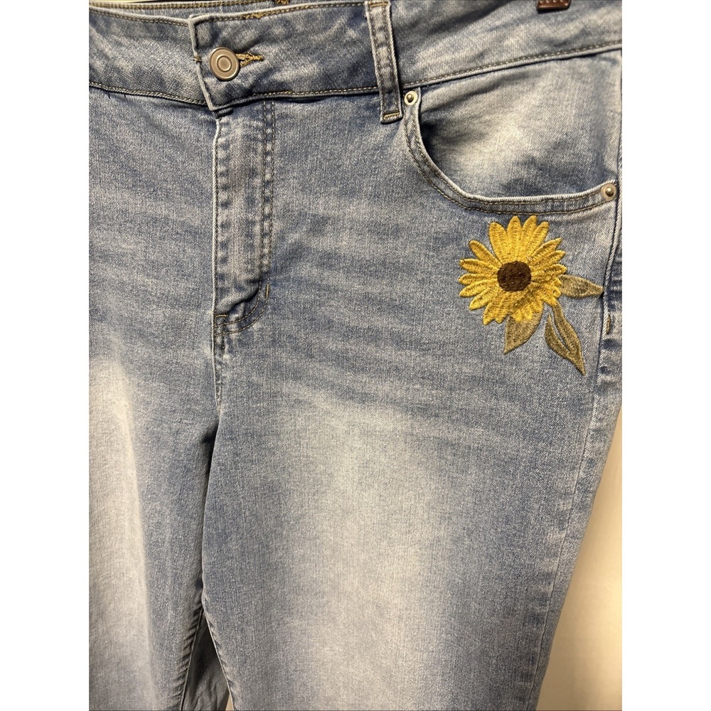 Poppy & Grace Lucca ‎ Jeans  Sun flower Wide leg Embroidered High Rise Size 33